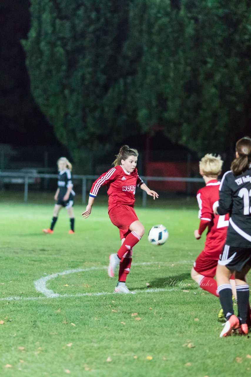 Bild 123 - Frauen SG Krempe/ETSV F. Glueckstadt - TSV Heiligenstedten : Ergebnis: 8:0